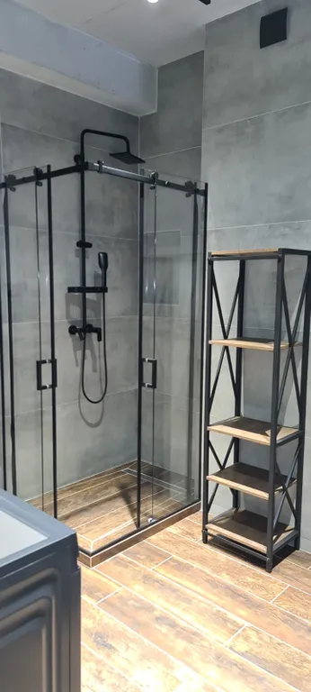 Квартира с дизайнерским ремонтом в стиле лофт