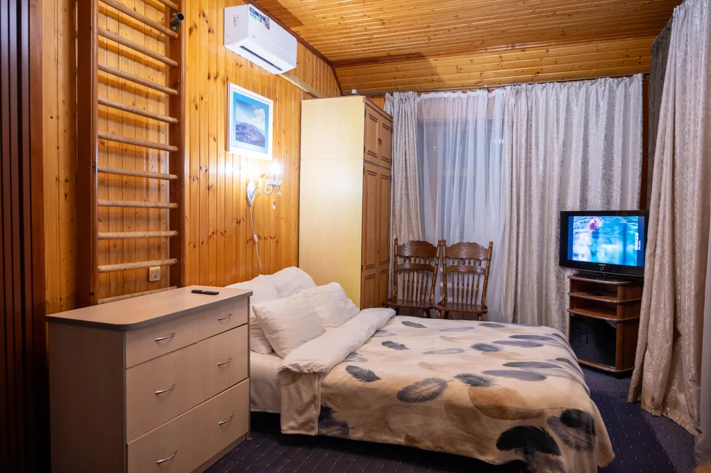 Дом с бассейном и сауной в 5 минутах на автомобиле до Коломенского Кремля