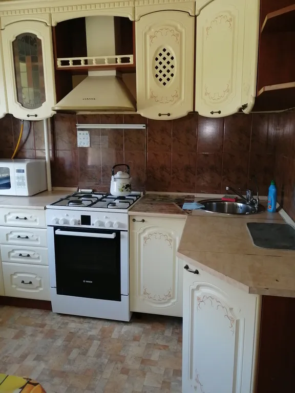 Уютная квартира — аренда посуточно в Усинск