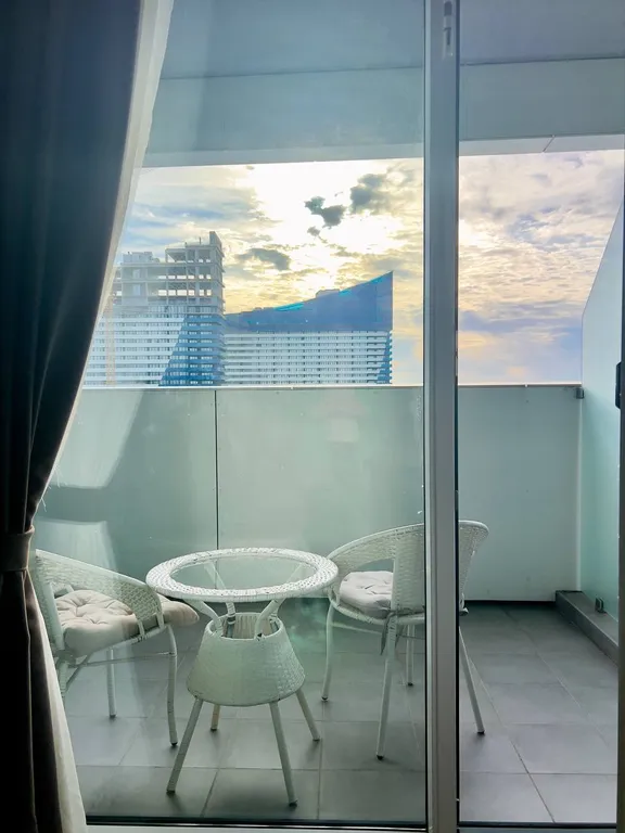 Alliance Palace, вид на закат, море и поющие фонтаны