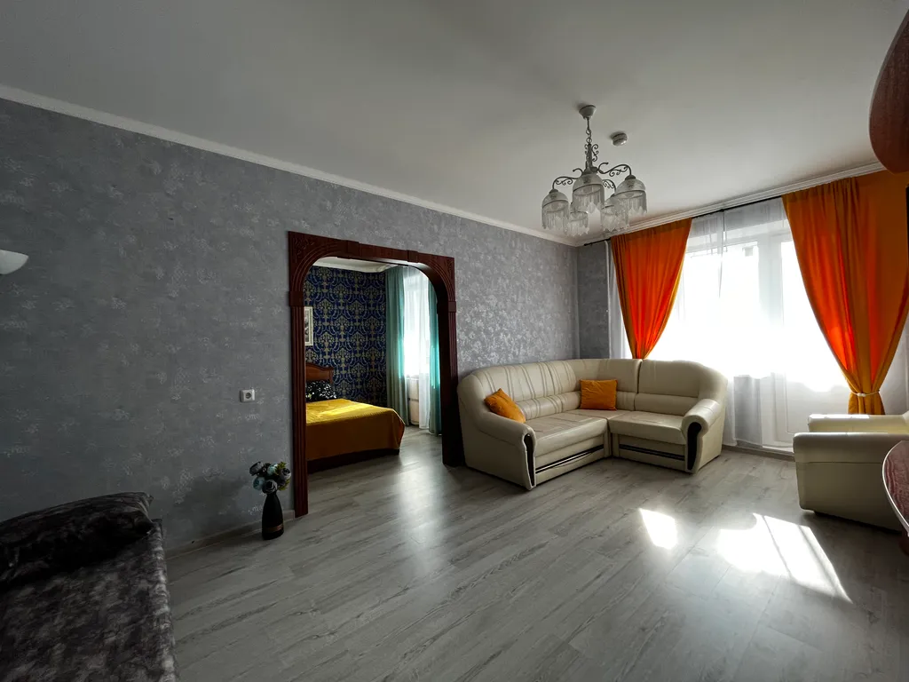 Уютная и просторная квартира — аренда посуточно в Казань