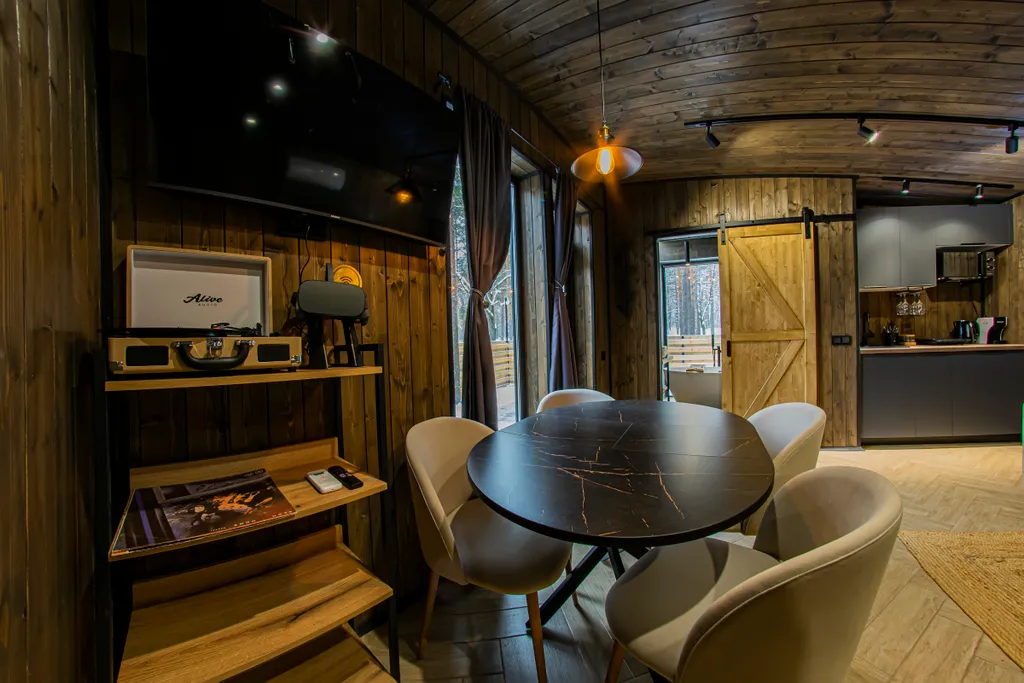 Вилла в сосновом лесу с чаном и баней