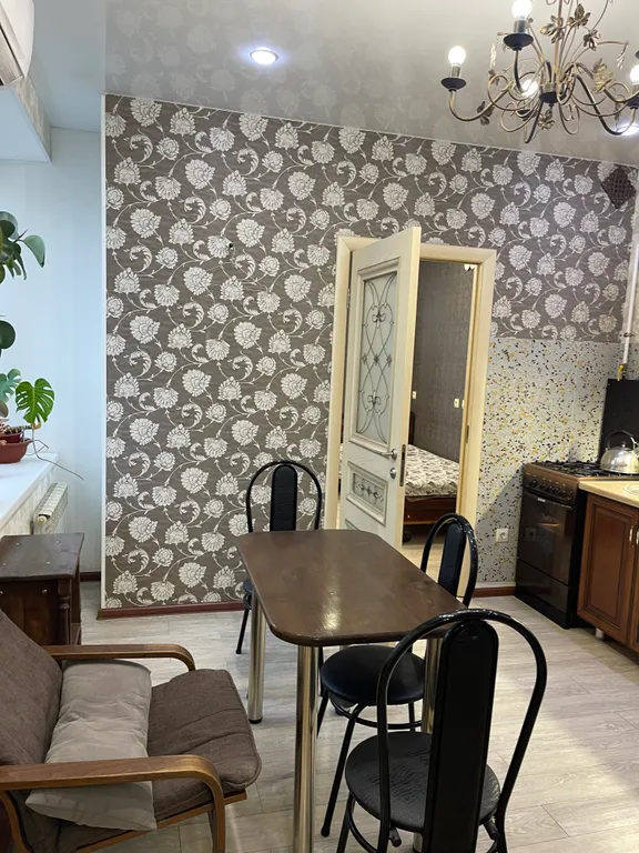 Сдаю посуточно 1 ком квартиру. Ленинский район. Теплый пол. Парковка.