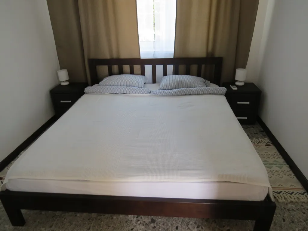 Квартира 2-комнатная Квартира — Кучугуры