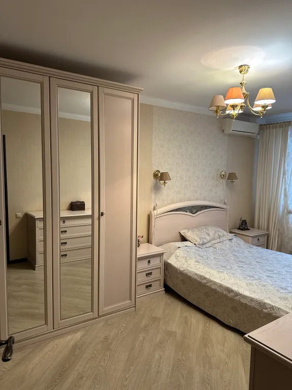 Трех комнатная квартира для гостей, которые любят красоту и чистоту