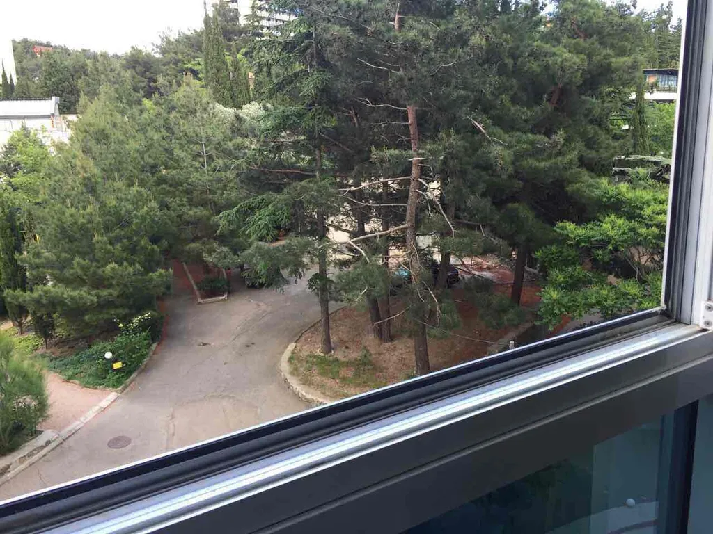 Квартира 2-комнатная Квартира — Алушта