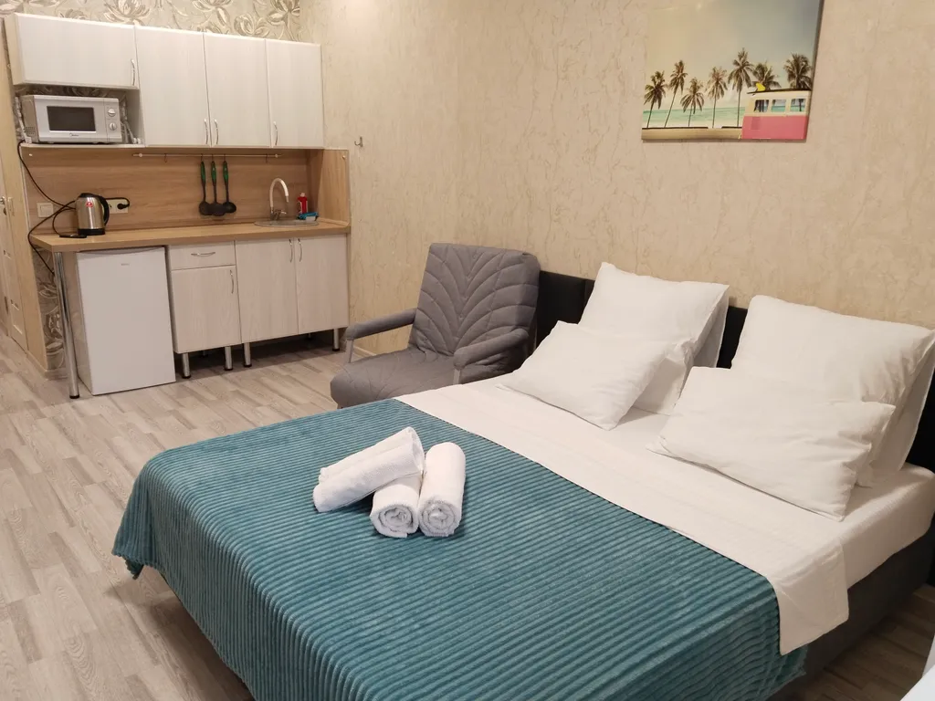 Уютная квартира-студия — аренда посуточно в Голубое