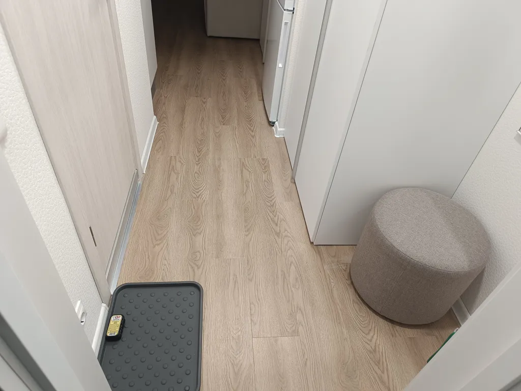 Уютная студия с видом на лес