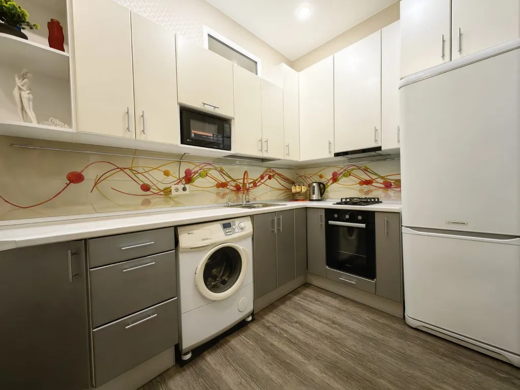 1 к квартира в зеленом районе: Звездочка и парк в двух шагах