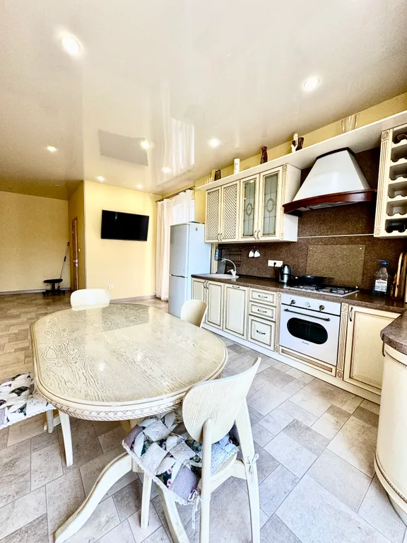 Квартира 80кв. Квартира — Геленджик