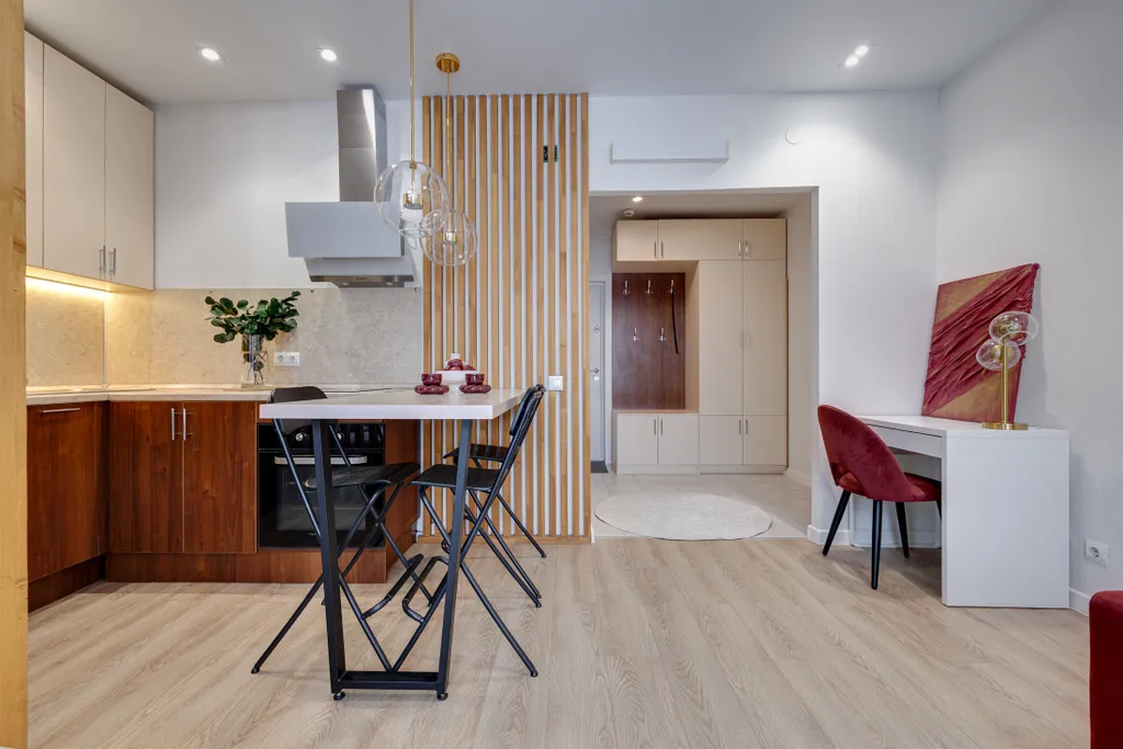 Большая уютная студия на 4х рядом с метро