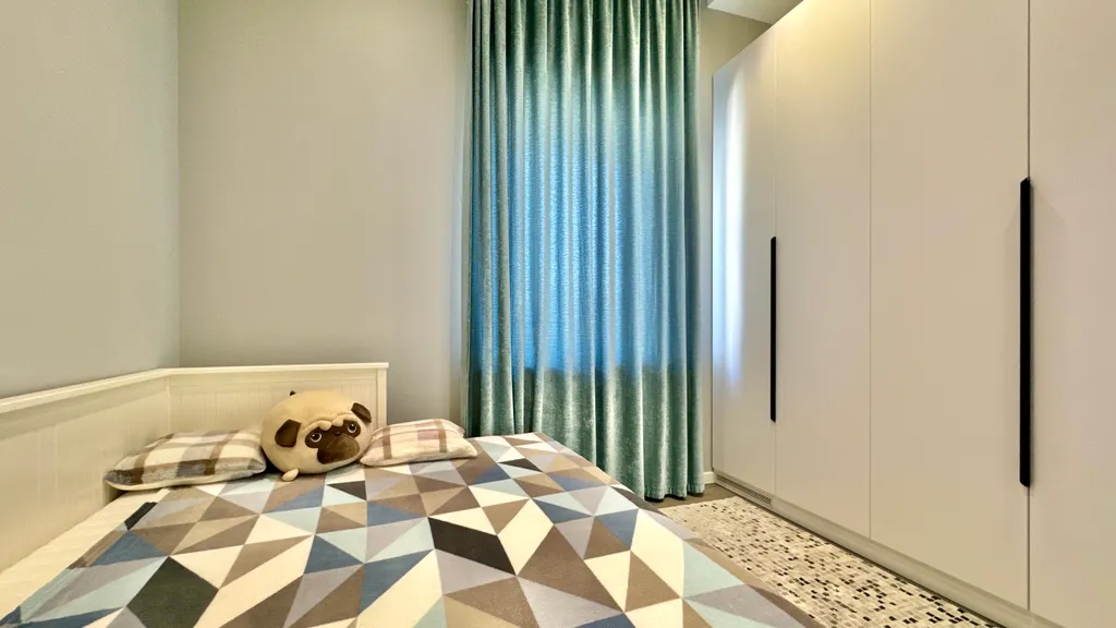 Дом с видом на горы и море