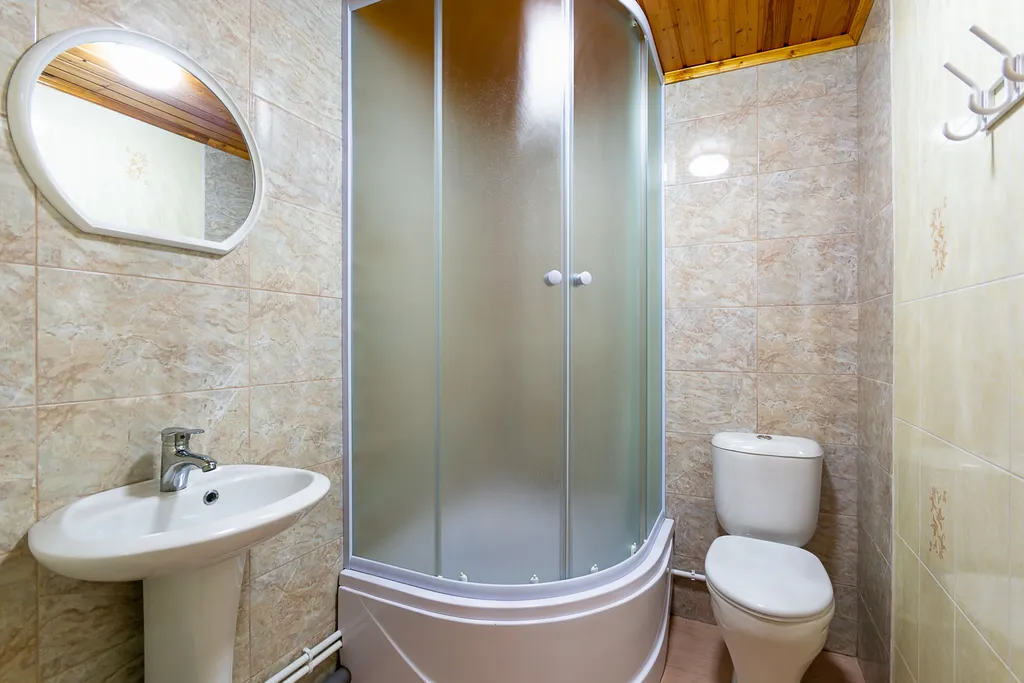 5 местный двухкомнатный номер с кухонной зоной, парковка в подарок