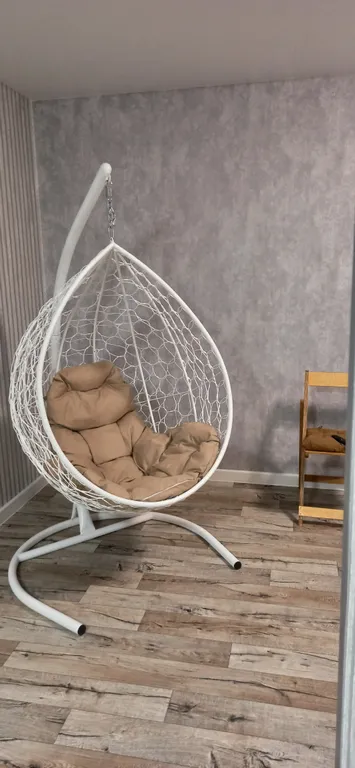 Уютная квартира с видом на лиственную аллею