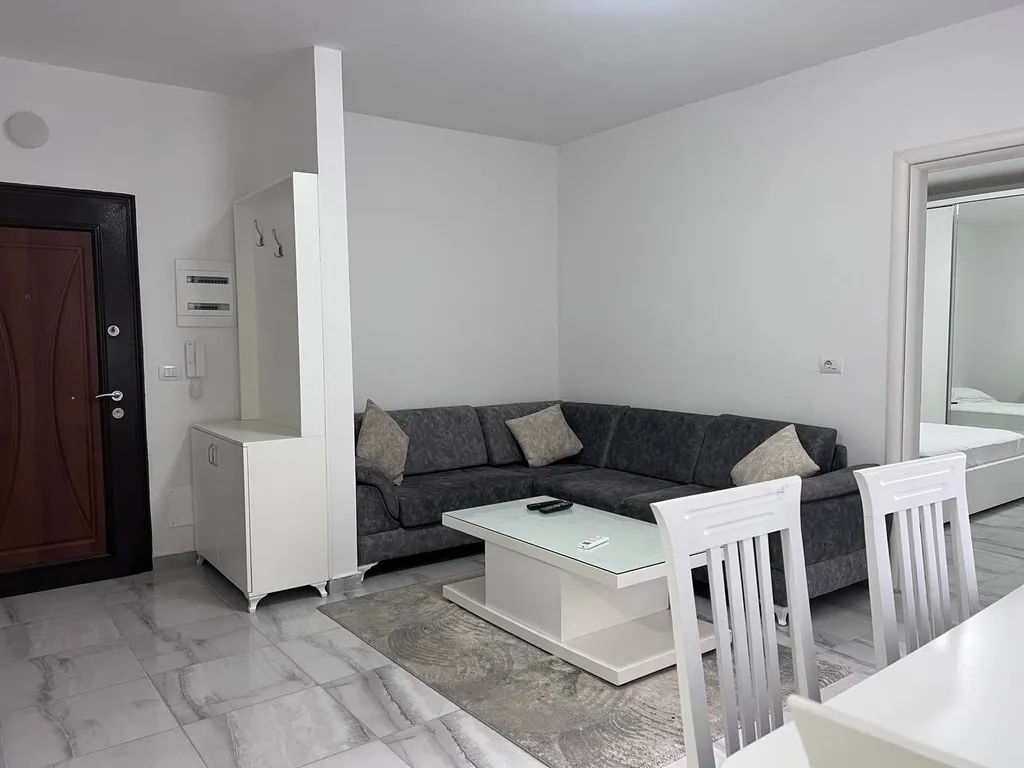 Апартаменты White (1+1)