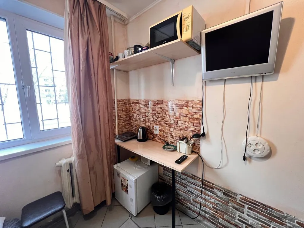 Мини - студия  эконом в центре  города