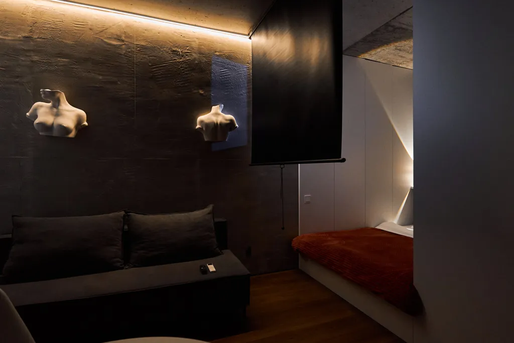 Уютный семейный лофт ,с  проектором для просмотров фильмов !