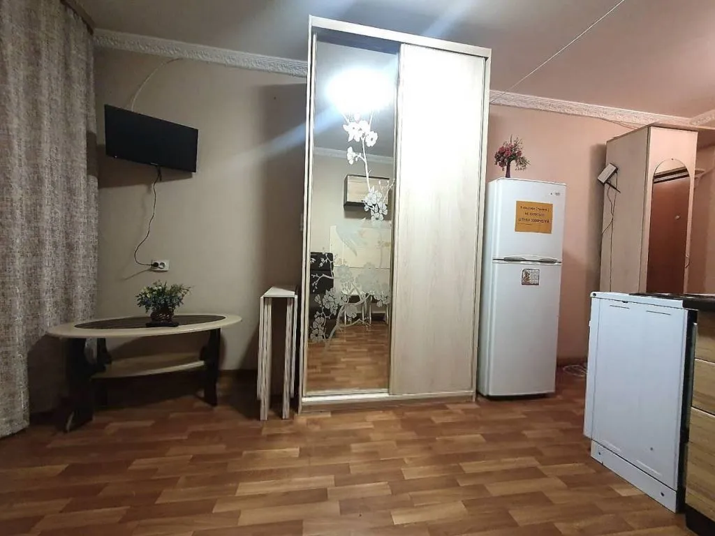 Квартира Квартира Гостинка со всеми удобствами с кондиционером — Владивосток