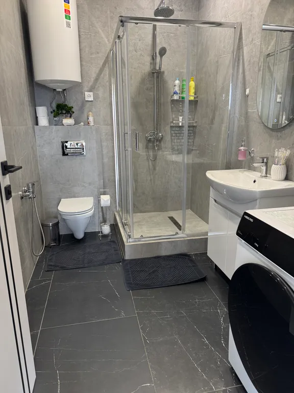 Дом с бассейном