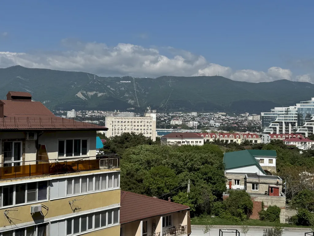 Квартира 1-к квартира с балконом и видом на горы - жк Черноморский — Геленджик