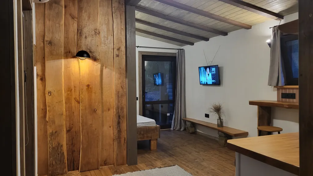 Дом-студия в стиле шале в центре