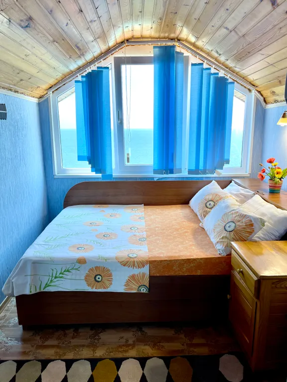 Квартира Мансарда двухместная с видом на море — аренда посуточно в Коктебель