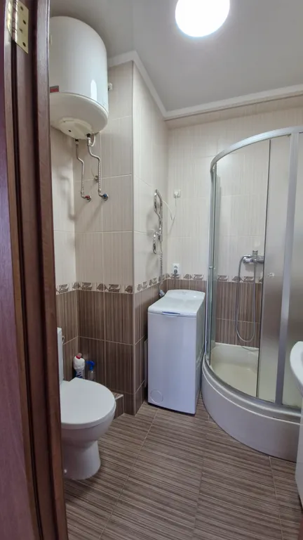 Свежая 1-комнатная квартира с дизайнерским ремонтом