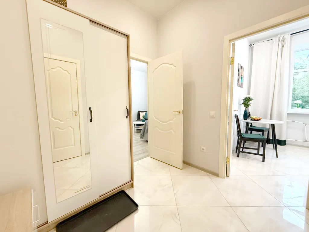 Квартира Квартира у Казанского Собора с камином — Санкт-Петербург