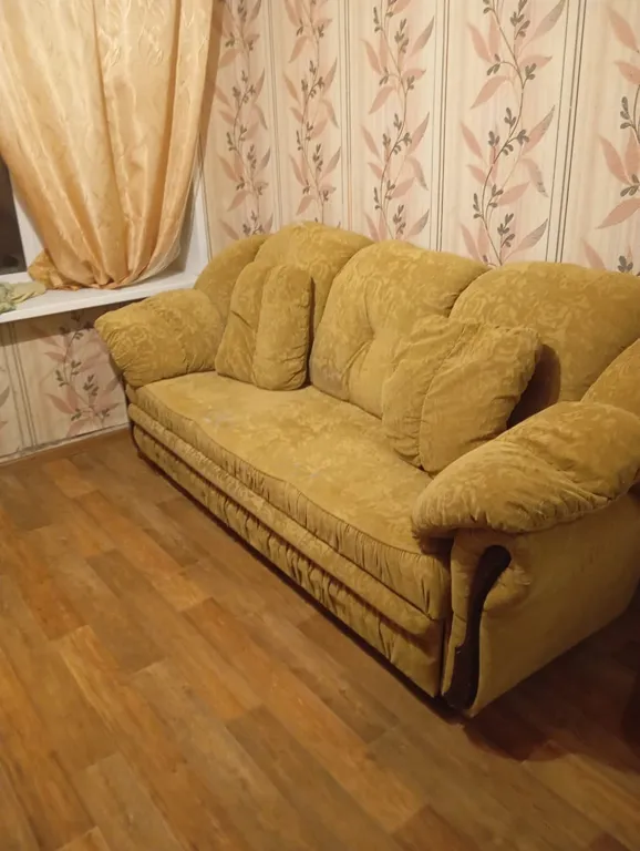 Квартира около парка, рядом озеро, магазины, остановки