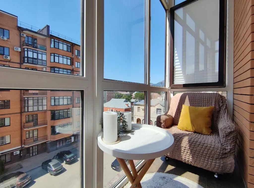 Апартамент с лоджией