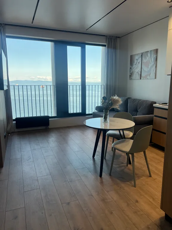 Апартаменты more - первая линия от моря в центре