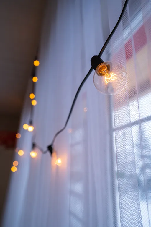 Дача с красными карпами с баней и чаном