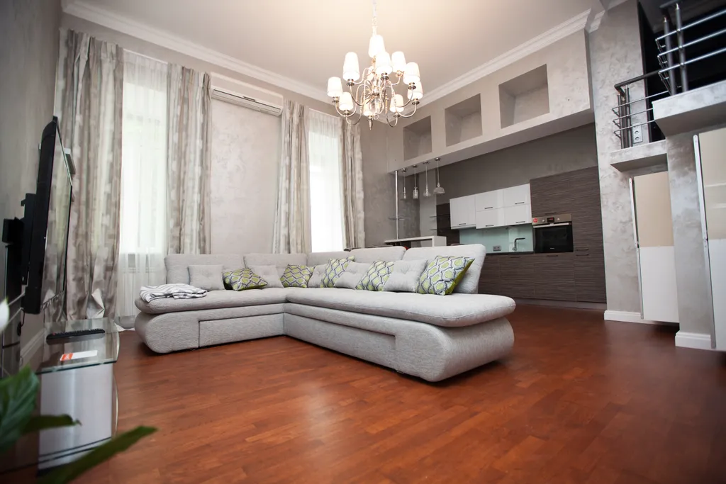 Двухуровневые апартаменты люкс в центре