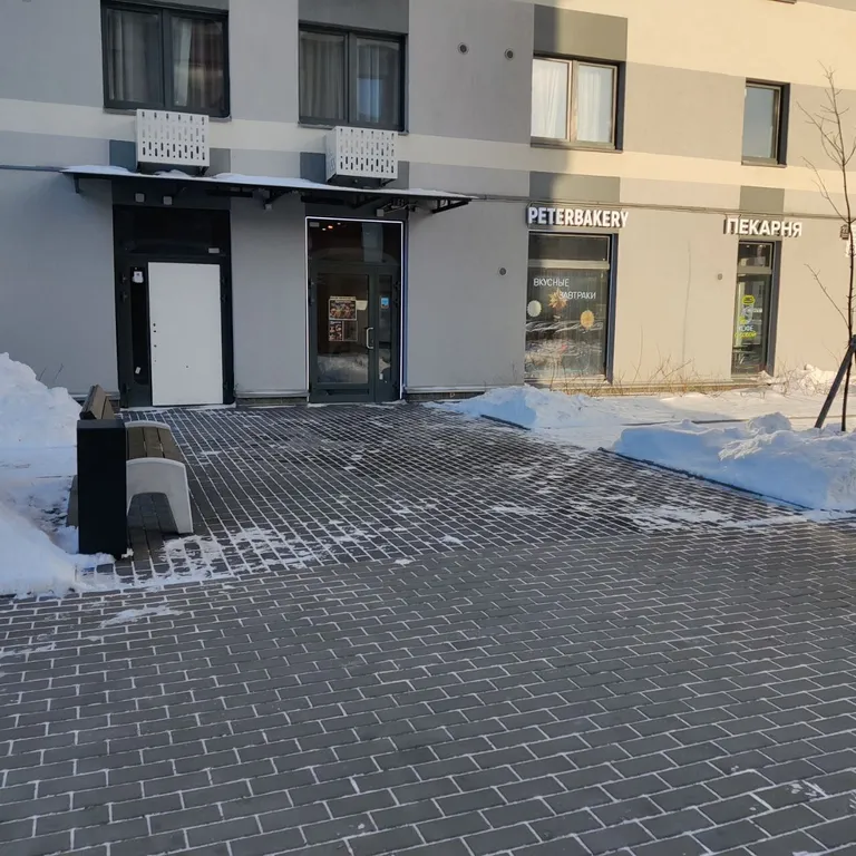 Уютная  квартира у метро !