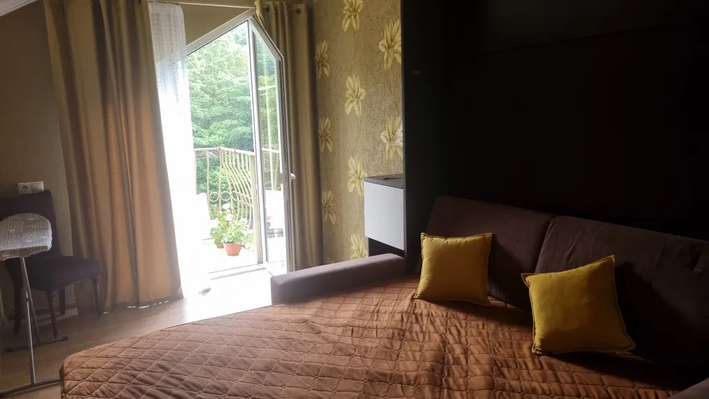 Видовая, уютная квартира с балконом у реки в центре