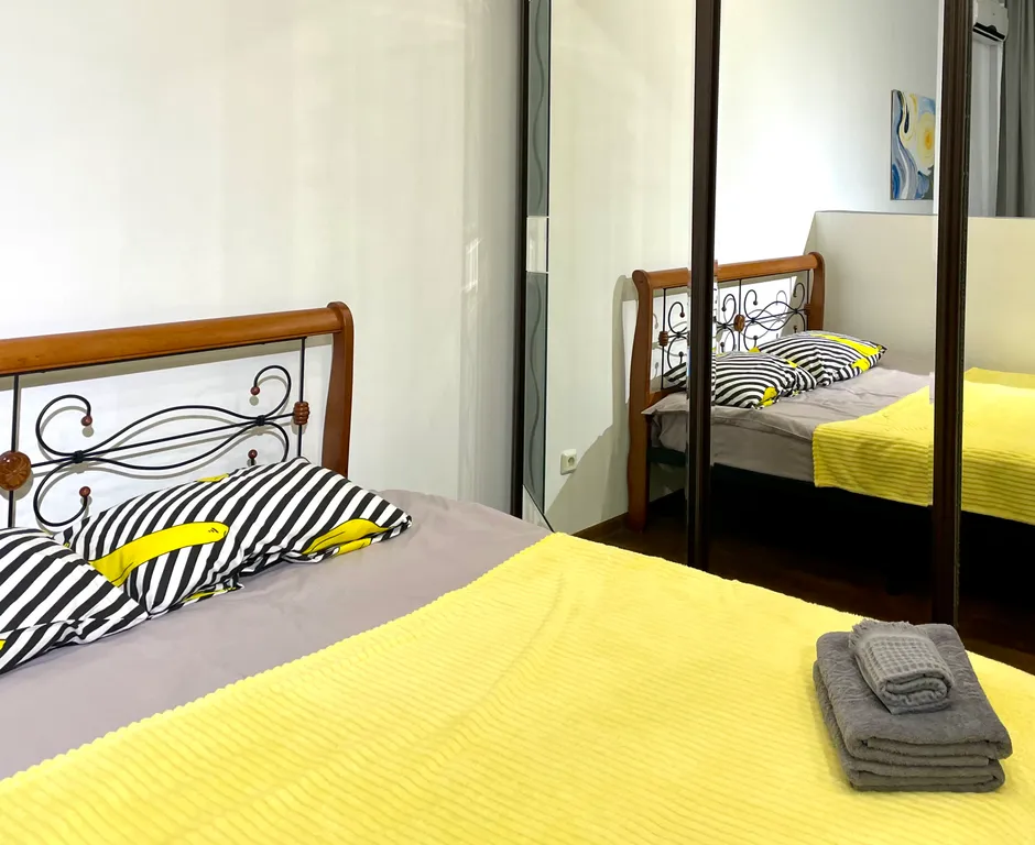 Квартира Стильная яркая квартира вблизи Областной больницы — Иркутск