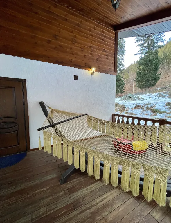 Дом 2-этажный с гамаком и мангальной зоной