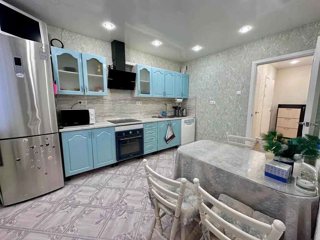 Двухкомнатная просторная квартира в центре города