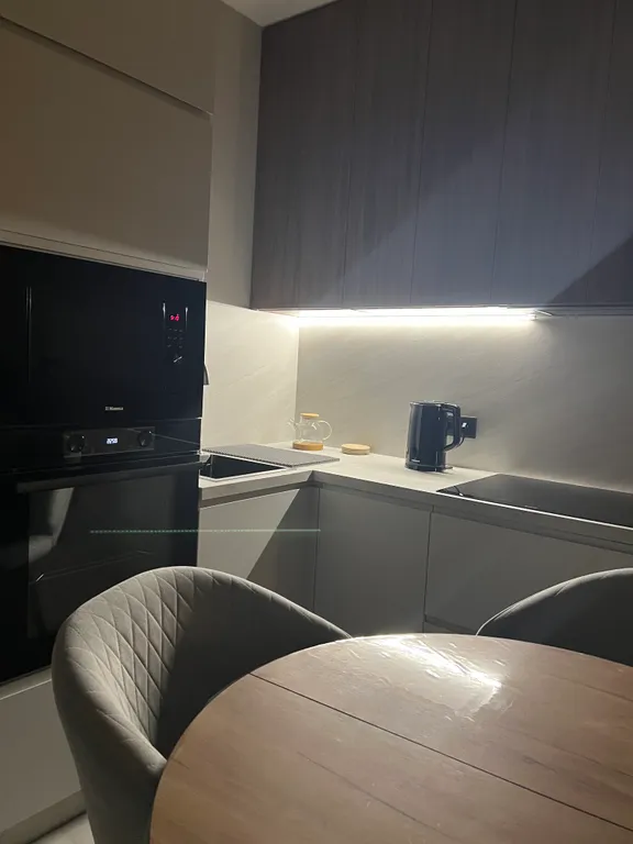 Новые апартаменты у моря в живописном месте в центре