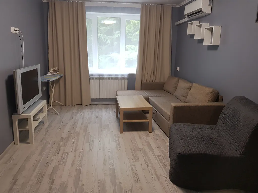 Квартира на набережной