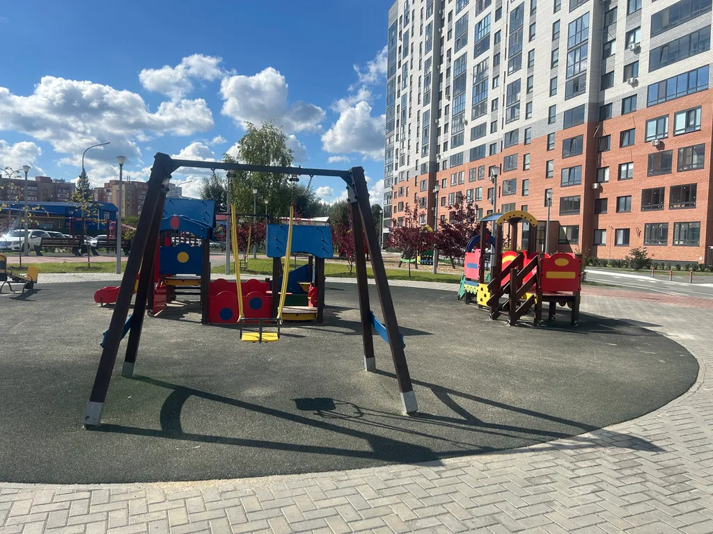 Квартира Квартира Просторная студия с панорамным видом на город — Тюмень