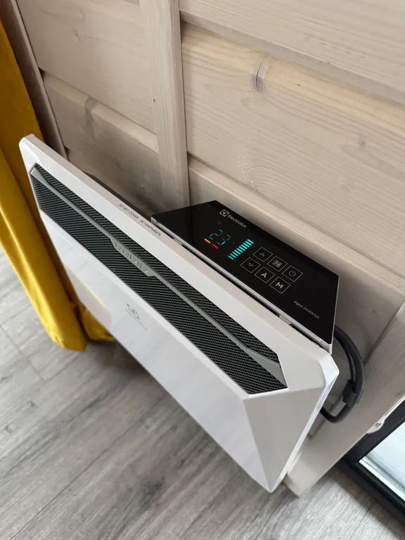 Коттедж Уютный дом с горячей купелью — Стеклянный