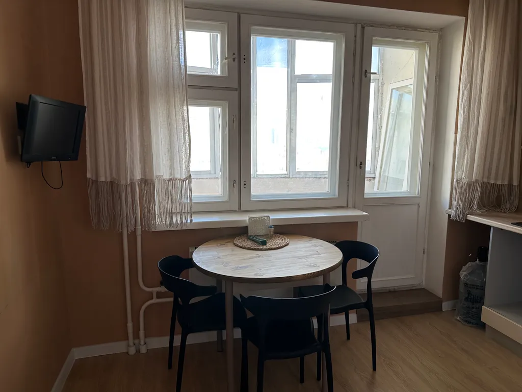 Ухоженная квартира возле Триумфа