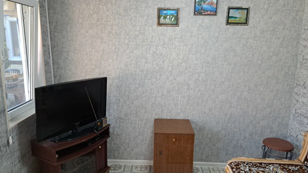 Коттедж Коттедж Уютный 3-комнатный частный сектор — Евпатория