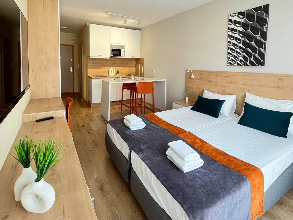 Квартира Студия в апарт-отеле у метро — аренда посуточно в Парголово