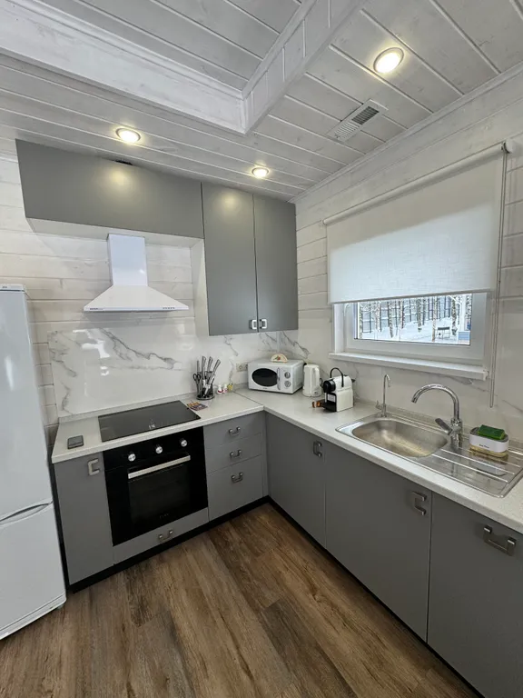 Выходные вдвоем в чудесном месте, бронируйте быстрее дом на берегу