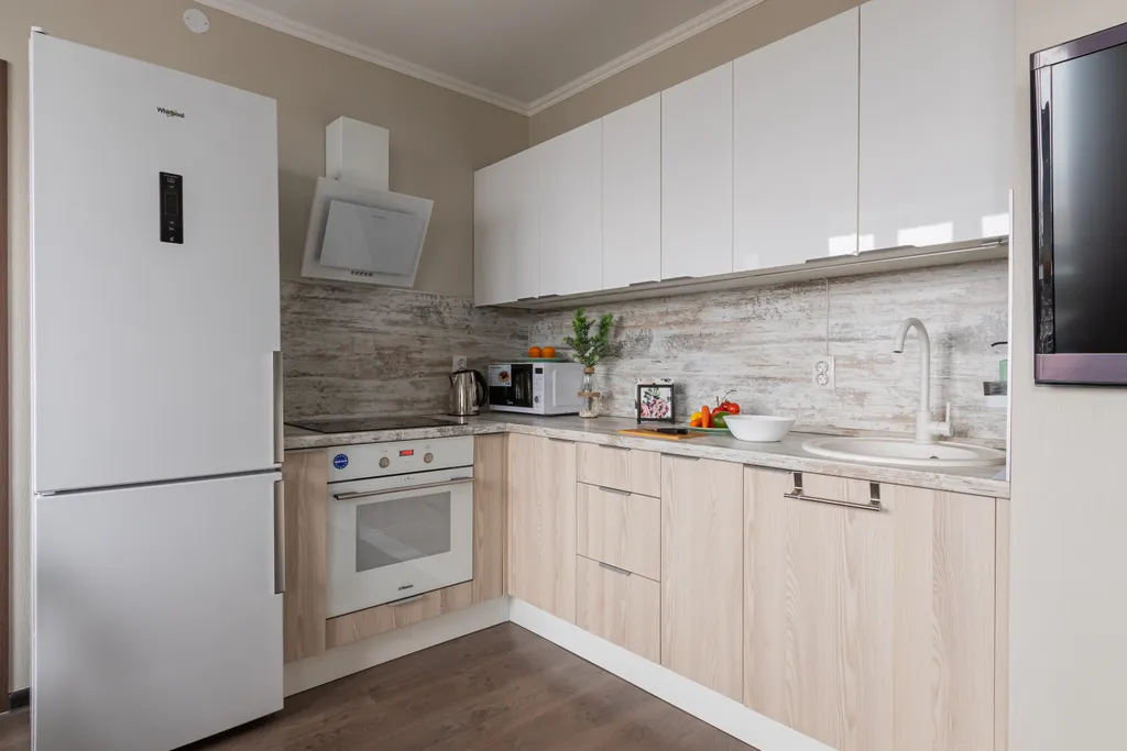 Двухкомнатная квартира для 6 гостей у метро Парнас || Сатин Хоум апарт