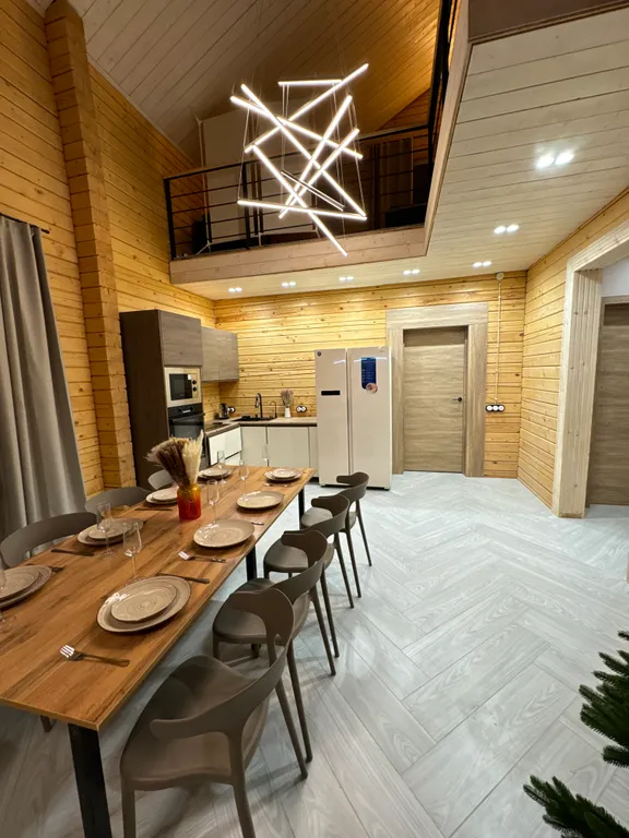 Коттедж в окружении леса десять минут на машине до южного склона