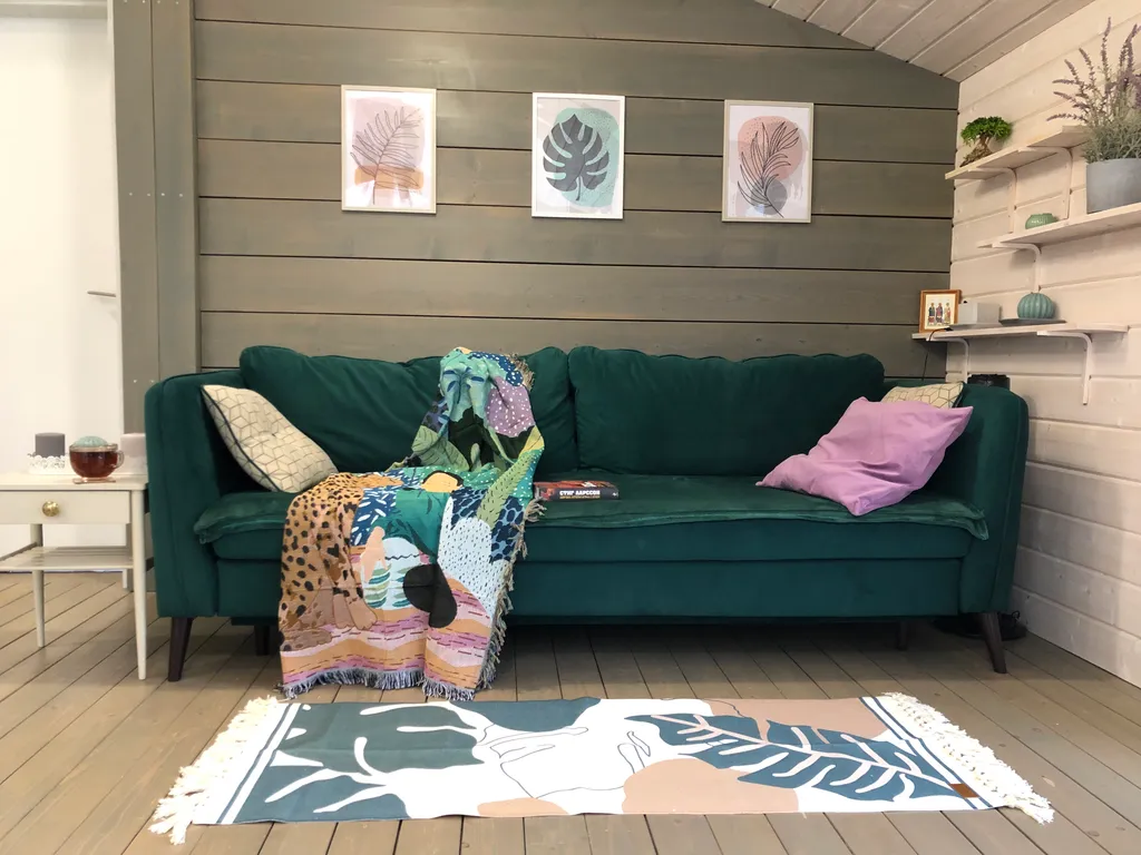 Коттедж Дом на прилесном участке в окружении реки — Горки