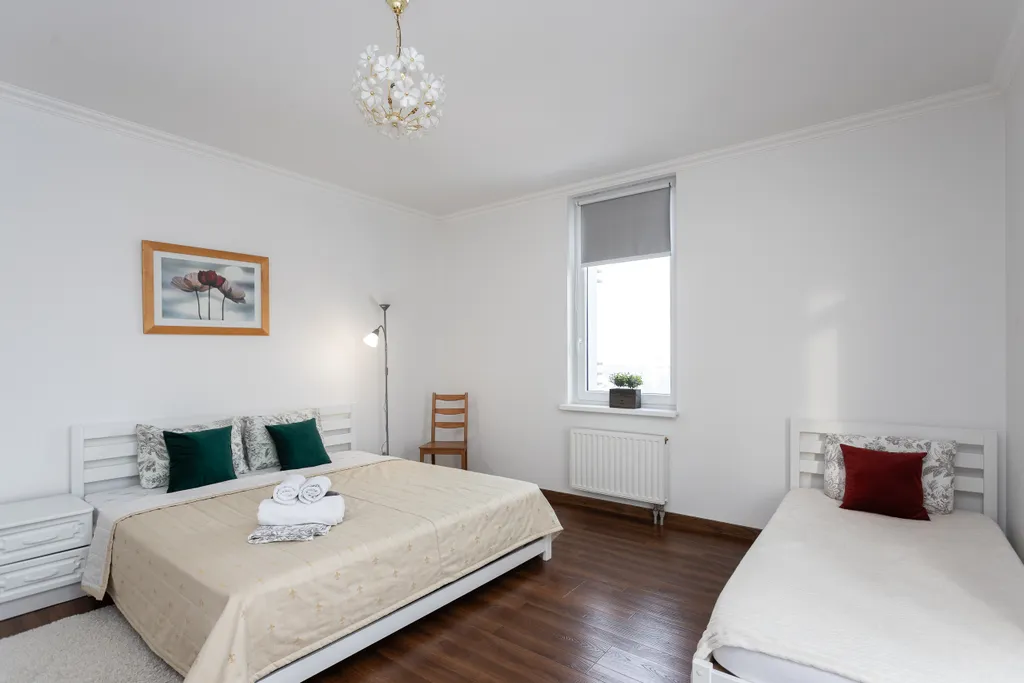 Шикарная Квартира в Центре города, с видом на Верхнее озеро.